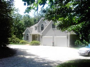 9 Ridgeview Ter, Southwick, MA 01077