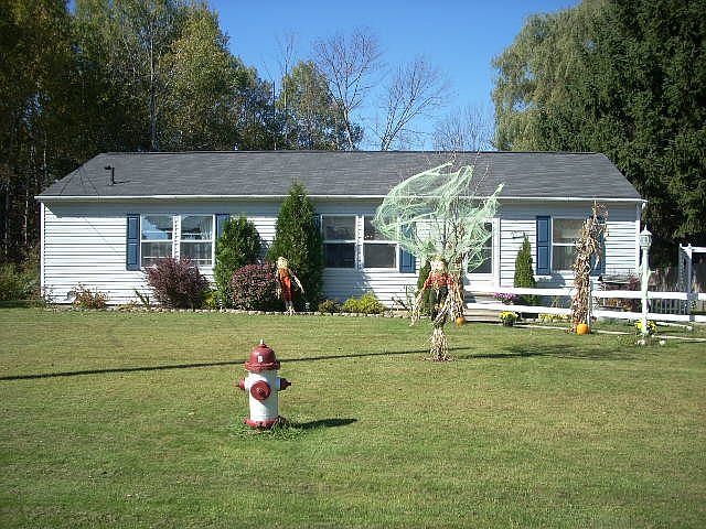 2nd image of 93 Davis St