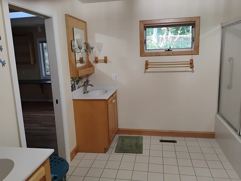 17 Ambler Rd — Photo 10