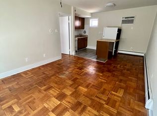 3526 Grove Ave APT 5, Richmond, VA 23221