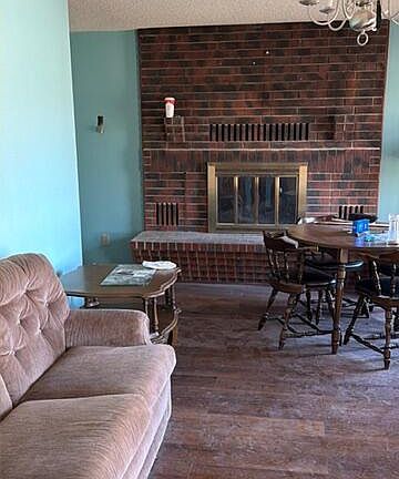 4th image of 1005 S Grant Ave