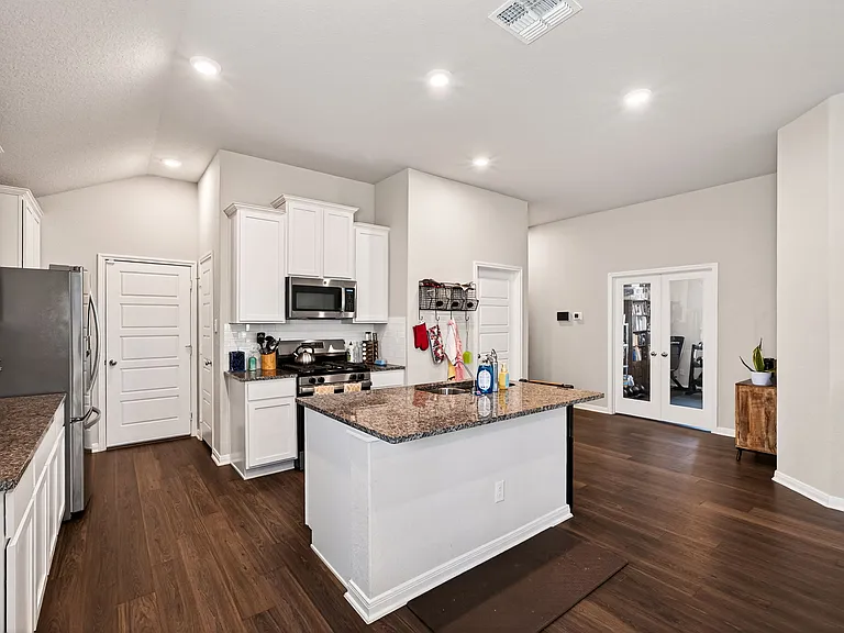 13111 Bay Point Way St — Photo 11