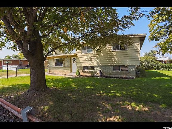 5th image of 9130 S Greenwood Dr