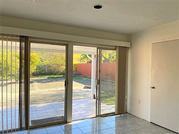 5th image of 16535 Bernardo Oaks Dr