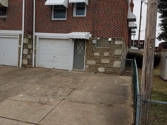 4th image of 3032 Holme Ave