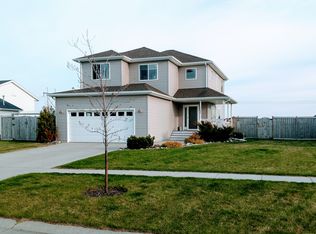 1131 46th Ave W, West Fargo, ND 58078