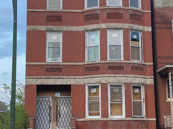 9035 S Exchange Ave, Chicago, IL 60617