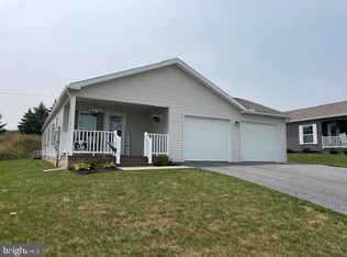 136 Glenridge Dr, Carlisle, PA 17015