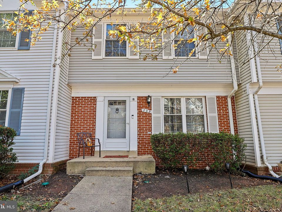 2nd image of 249 Finchingfield Ct