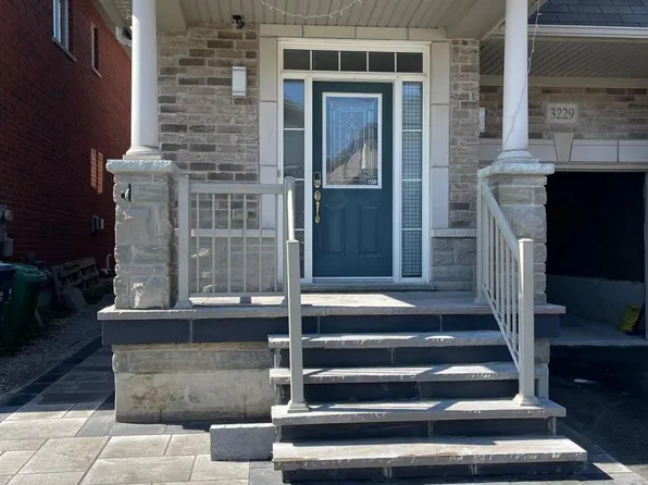 3229 Edwyna Dr, Mississauga, ON L5M 0V3