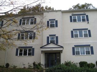 3049 Patrick Henry Dr APT 301, Falls Church, VA 22044
