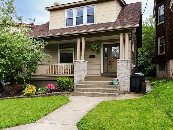 2nd image of 4012 Burwood Ave