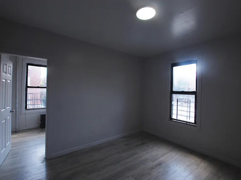 1400 Beach Ave #2 — Photo 13