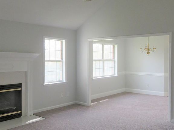 4th image of 804 Walton Acres Dr