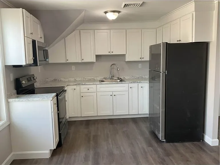 25 Buffinton St #3 — Photo 10