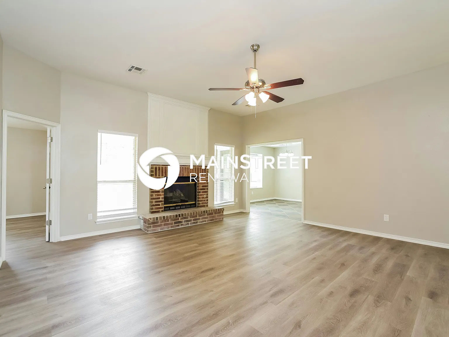 1704 Jackson Dr — Photo 3
