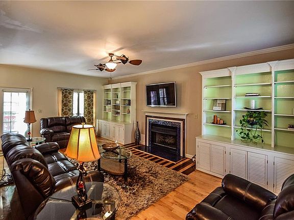 4th image of 1407 Wrenwood Ct