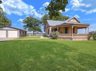 2860 Fm 471 N, Castroville, TX 78009