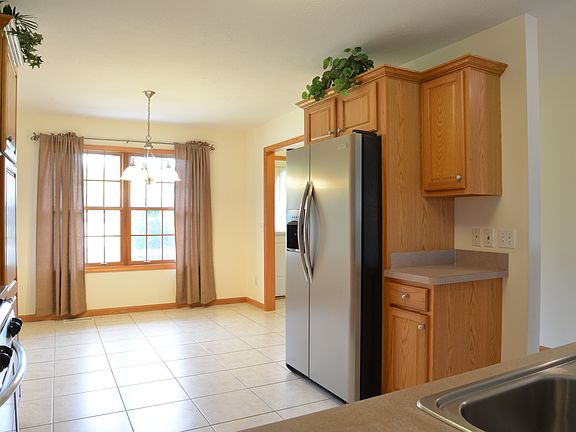 5th image of 6822 Perennial Ln