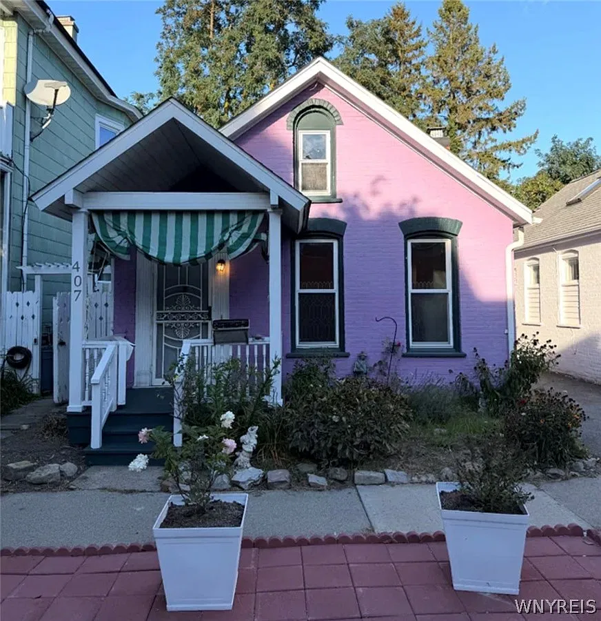 1 bed, 1.0 bath, 996 sqft, $1,495 — Photo 1