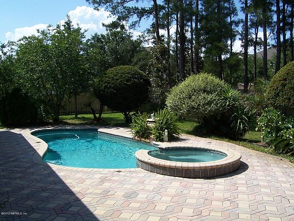 3rd image of 11475 Chase Meadows Dr N