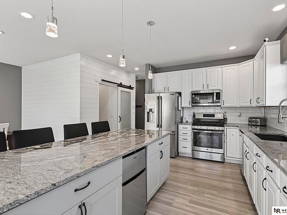 3rd image of 7413 N 107th St