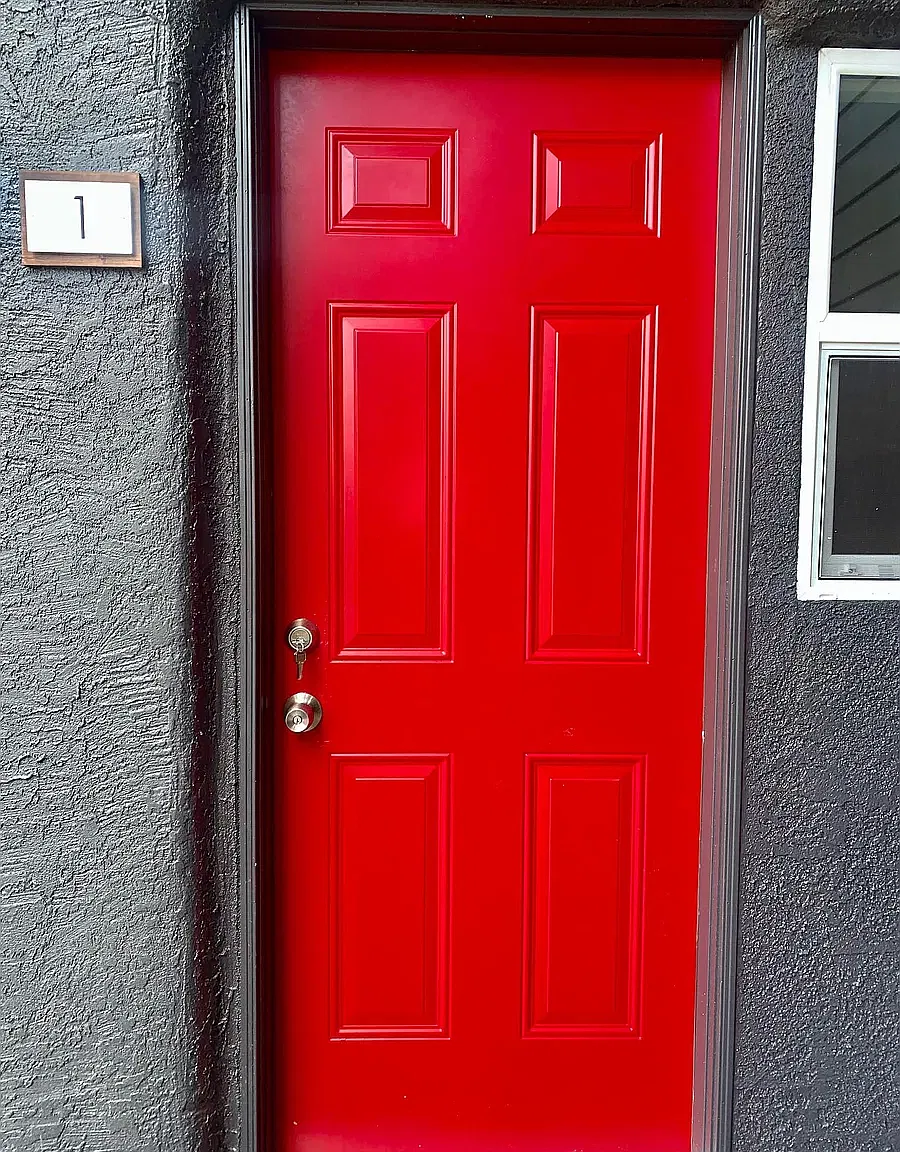7560 North Ave — Photo 2