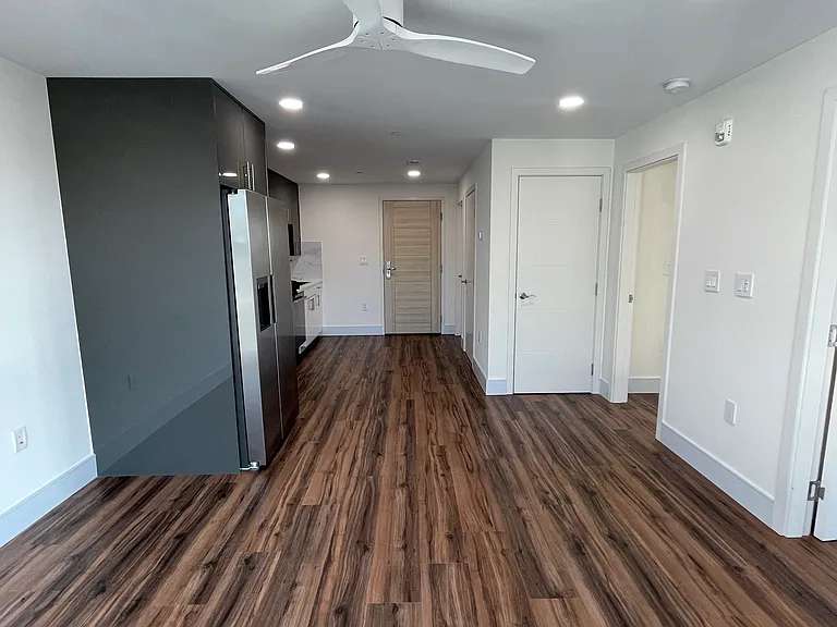 4906 Spruce St #308 — Photo 19
