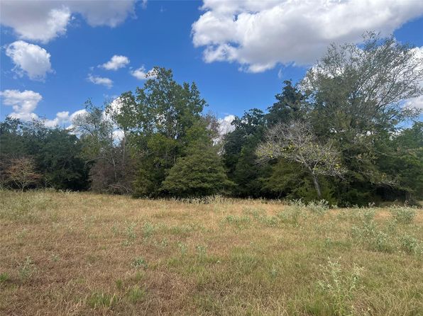 27141 Rock Island Rd, Hempstead, TX 77445