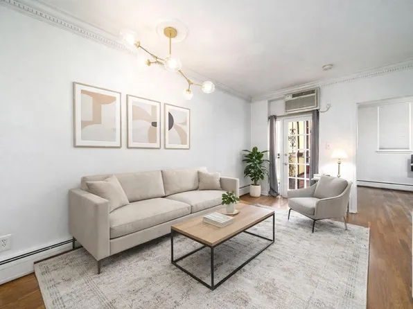 278 Monmouth Street image 1 of 26