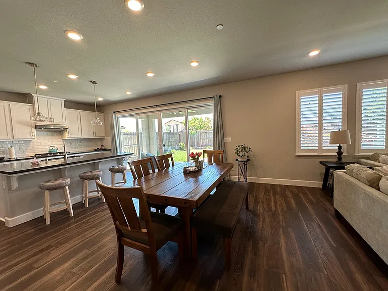2720 Chuckwagon Ln — Photo 18