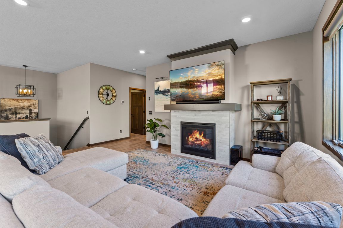 next background image