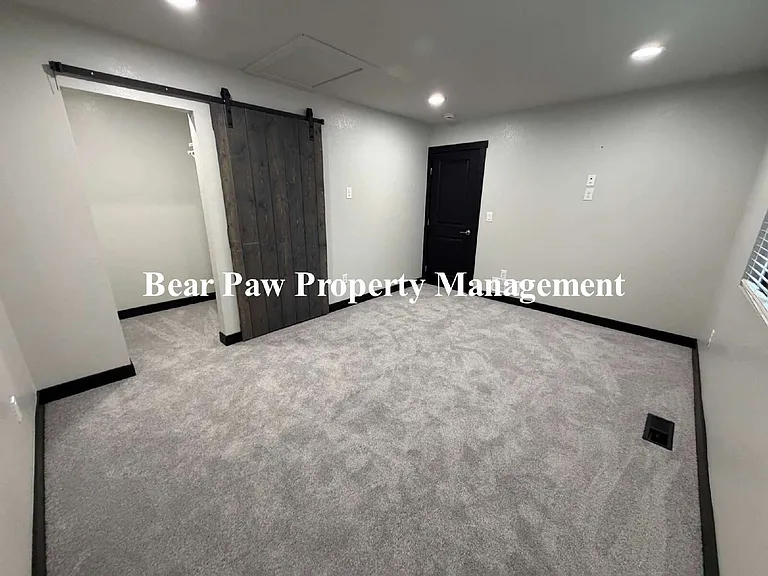 4886 Silver Spruce Ln — Photo 11
