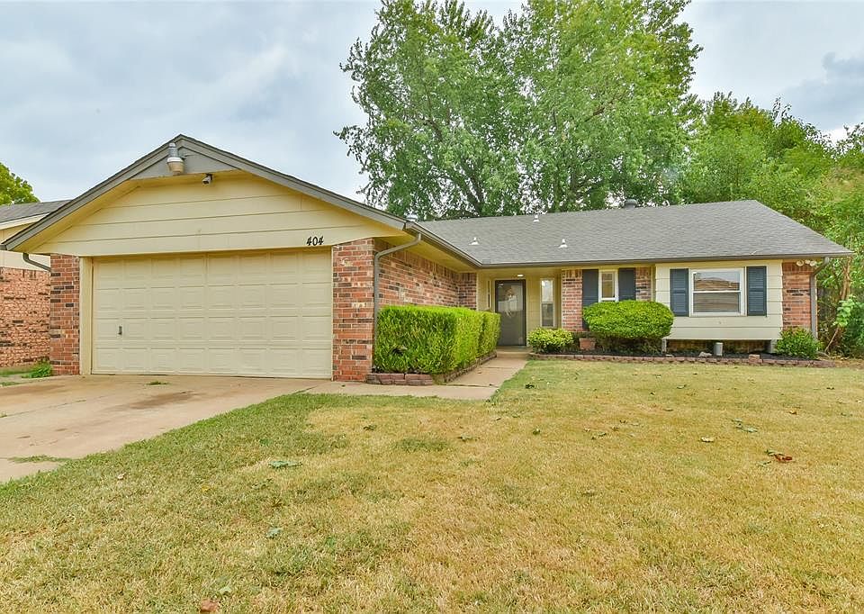 1st image of 404 S Bouziden Dr