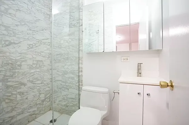 Rented by Living New York | media 8