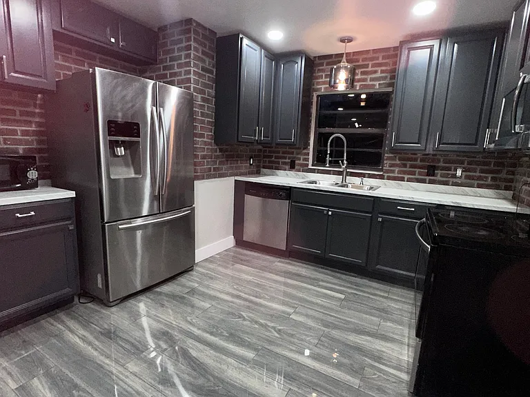 429 Ventura Ave — Photo 22