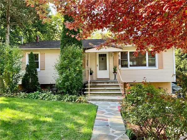 10 Sky Top Drive, Wappingers Falls, NY 12590