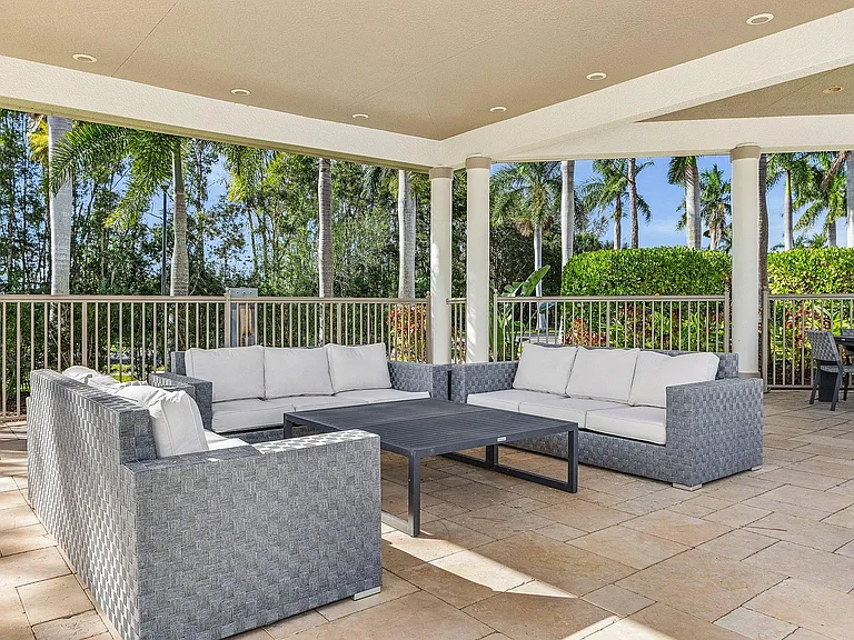 Connect with friends at one of our several pool lounge areas