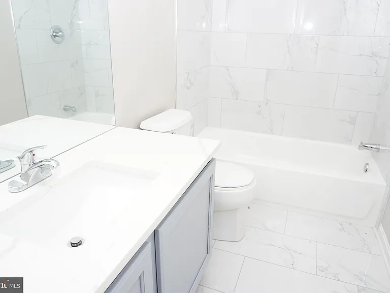 14882 Geranium Ct — Photo 31