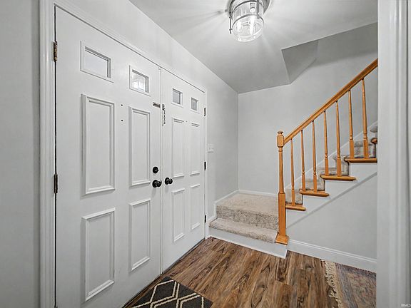 3rd image of 7800 Meadow Ln