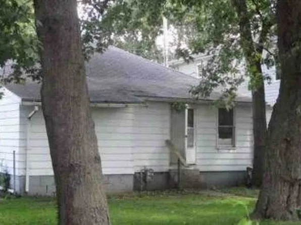 304 S Pence St, East Alton, IL 62024