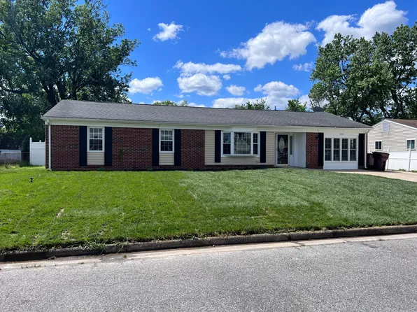 3205 Moat Ln, Chesapeake, VA 23323