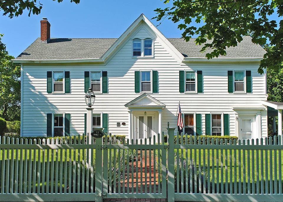 1st image of 53 Quogue St
