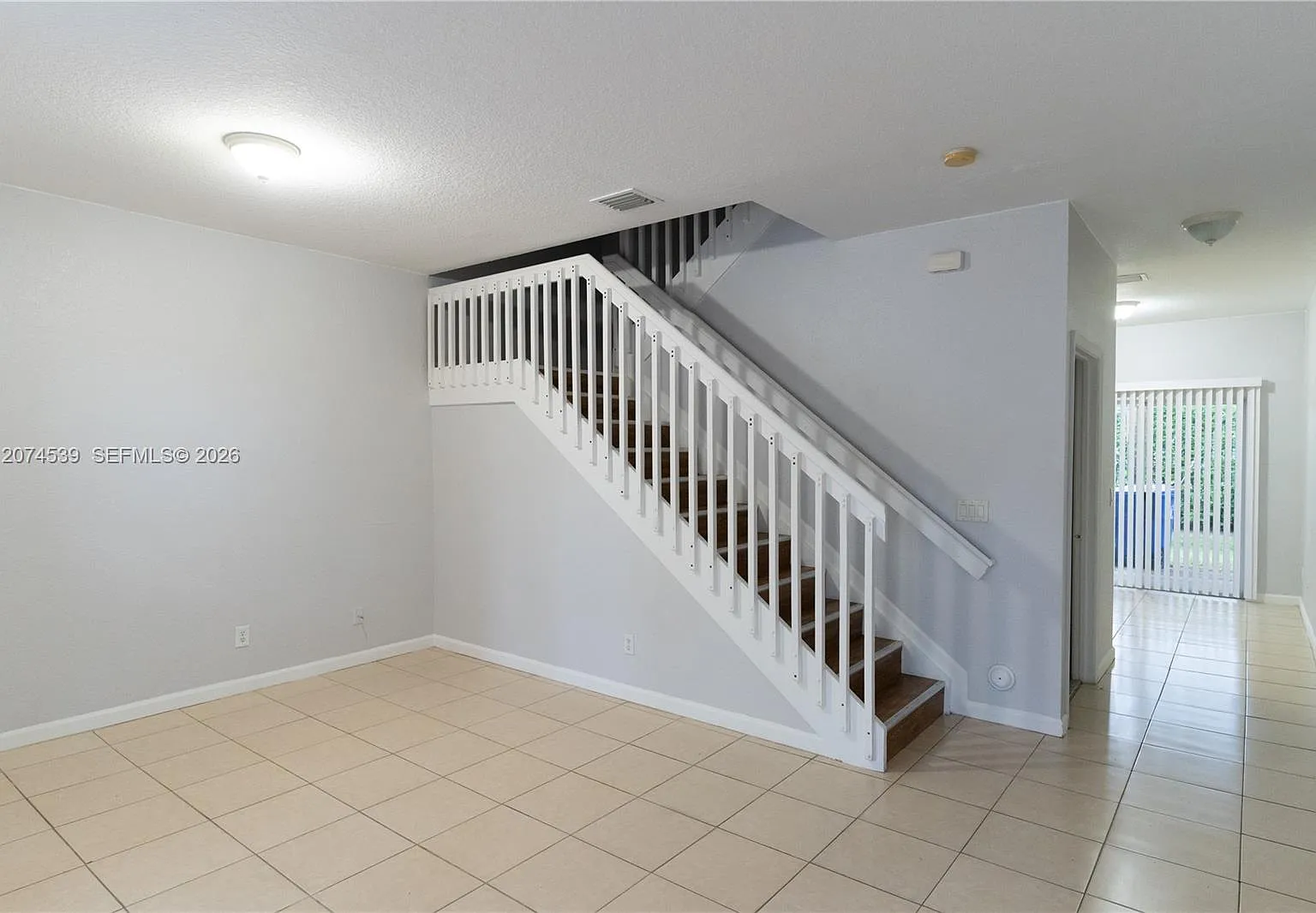 Martin/Marangos Plat — Photo 2