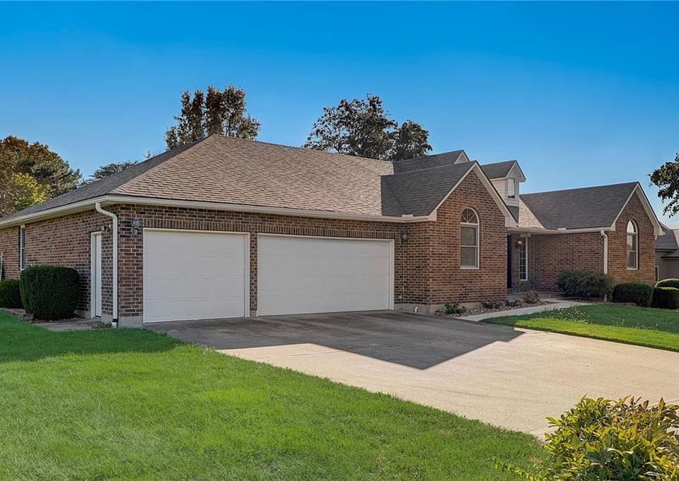 875 Willow Tree Ct, Higginsville, MO 64037 Zillow