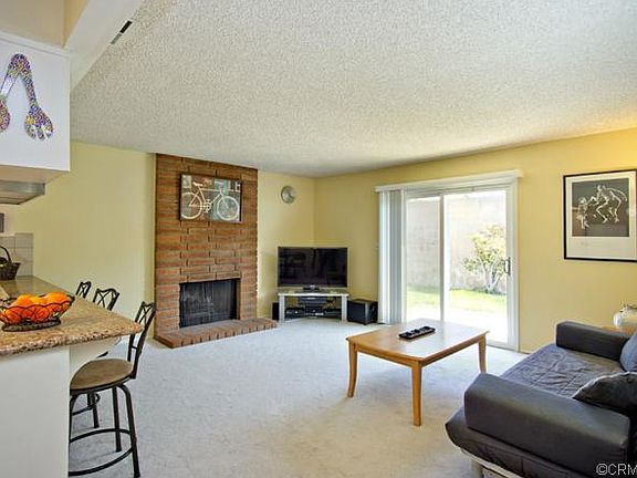4th image of 21402 Berendo Ave
