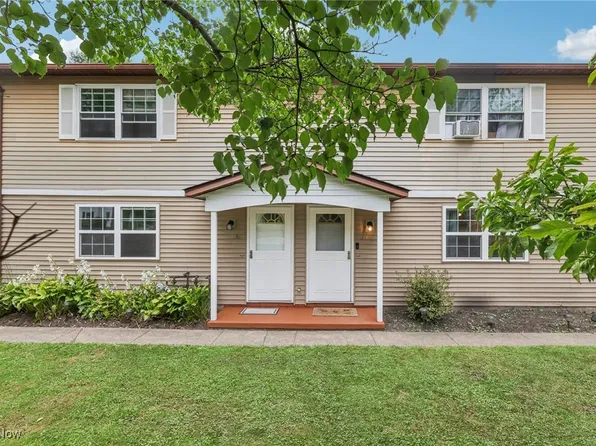 34 Adelaide Ave, Painesville, OH 44077
