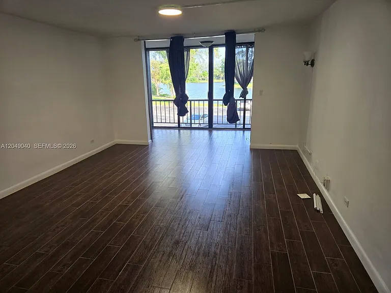 3690 Inverrary Dr #2Q — Photo 10