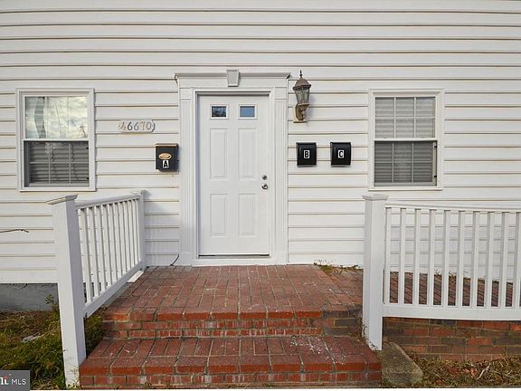 2nd image of 46670 Midway Dr #B