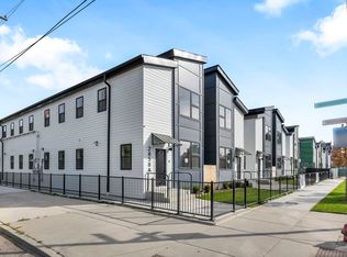 2818 W Harrison St #B, Chicago, IL 60612